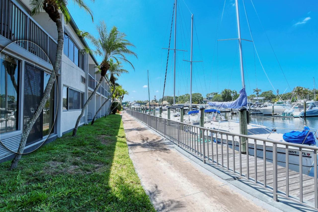 Waterfront Room, Heated Pool, Tiki Bar & Grill Sarasota Dış mekan fotoğraf